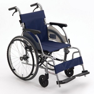 오픈메디칼미키메디칼 의료용 알루미늄 휠체어 경량혈 CRT-1 (9.8kg) 에어타이어